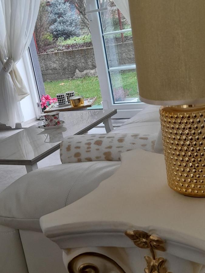 Pod Skalou, Manesova 646 Villa Upice